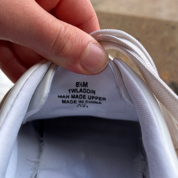 Tommy Hilfiger White Laddin Sneakers - Picture 16 of 16